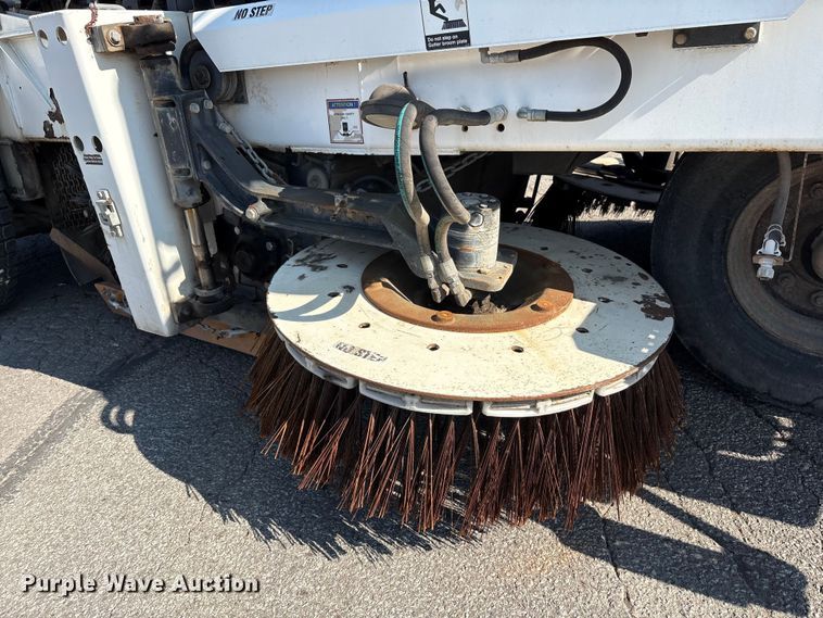 image for item EC4408 2014 Global Environmental Products Inc Street sweeper sweeper