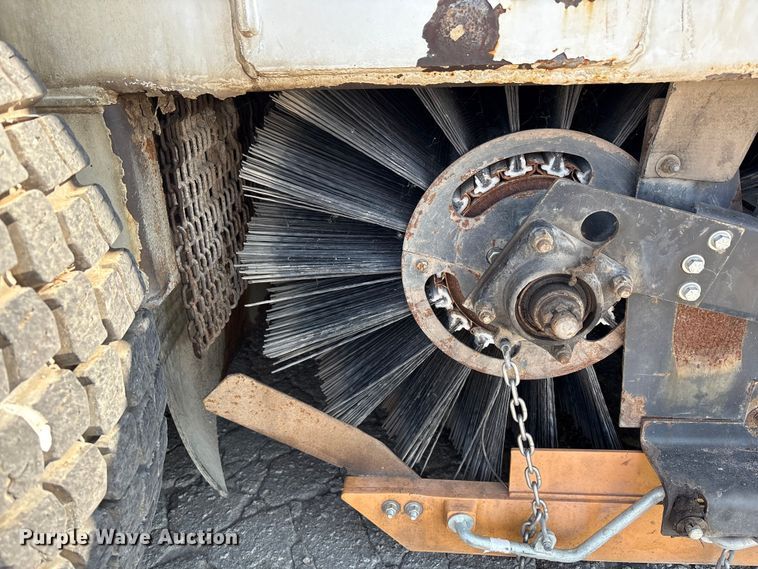 image for item EC4408 2014 Global Environmental Products Inc Street sweeper sweeper