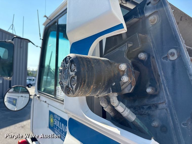 image for item EC4408 2014 Global Environmental Products Inc Street sweeper sweeper