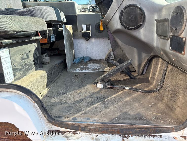 image for item EC4408 2014 Global Environmental Products Inc Street sweeper sweeper