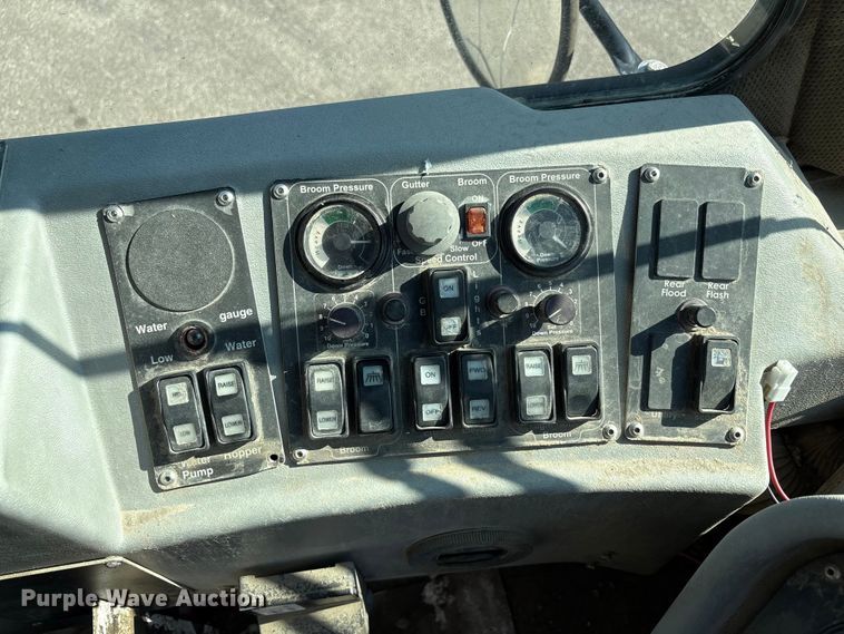 image for item EC4408 2014 Global Environmental Products Inc Street sweeper sweeper