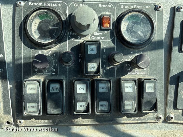 image for item EC4408 2014 Global Environmental Products Inc Street sweeper sweeper