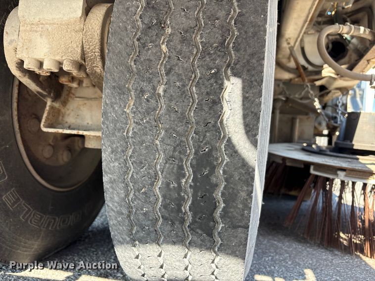 image for item EC4408 2014 Global Environmental Products Inc Street sweeper sweeper