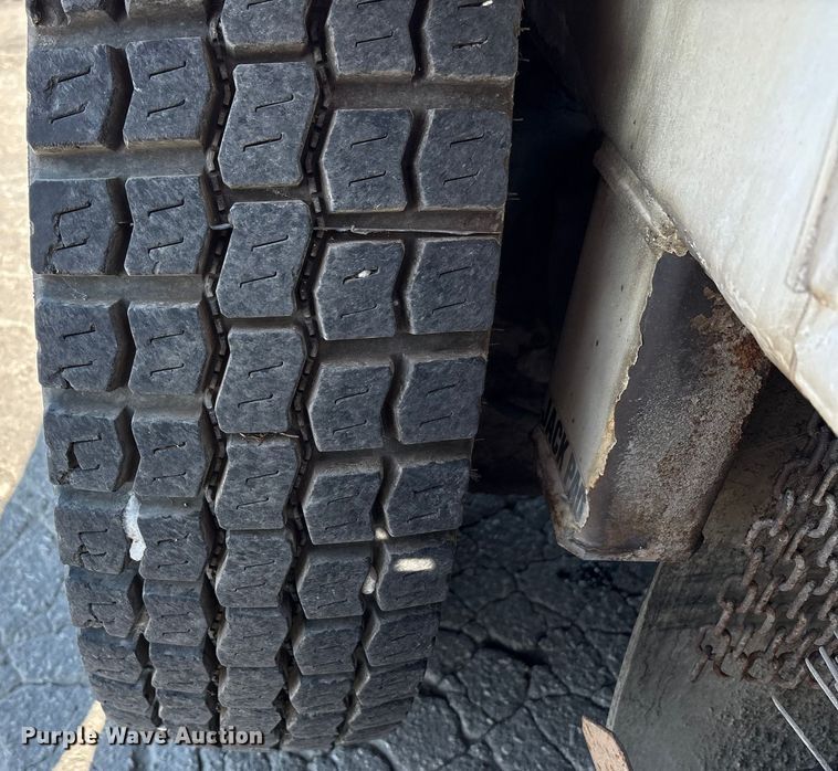 image for item EC4408 2014 Global Environmental Products Inc Street sweeper sweeper