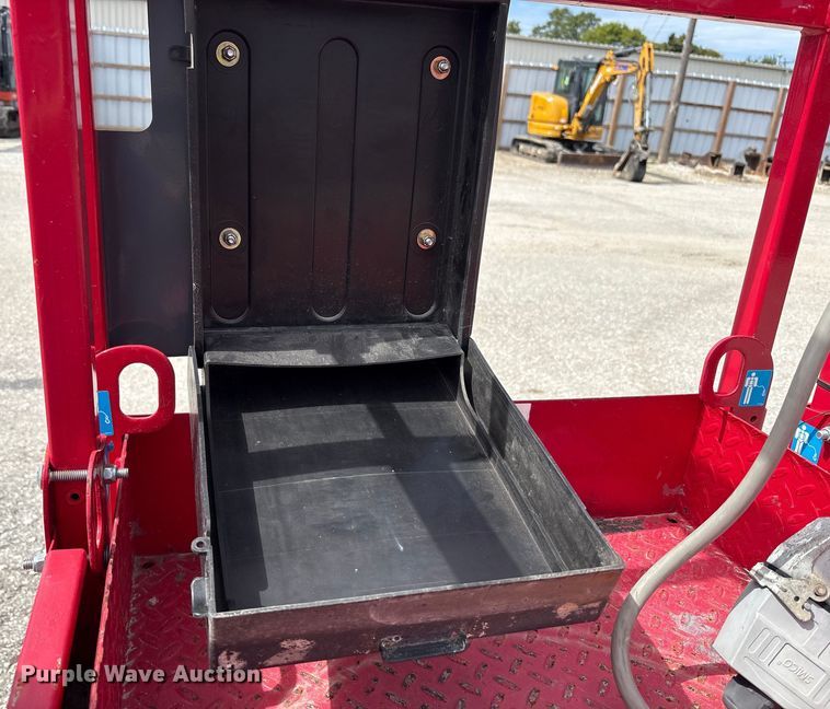 image for item EC4415 2016 Skyjack SJIII 3219 scissor lift