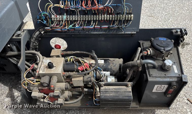 image for item EC4415 2016 Skyjack SJIII 3219 scissor lift