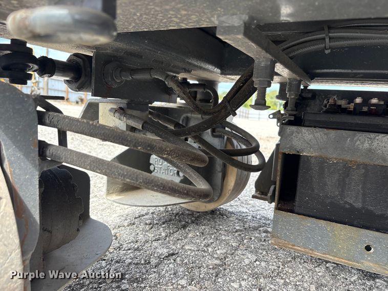 image for item EC4415 2016 Skyjack SJIII 3219 scissor lift