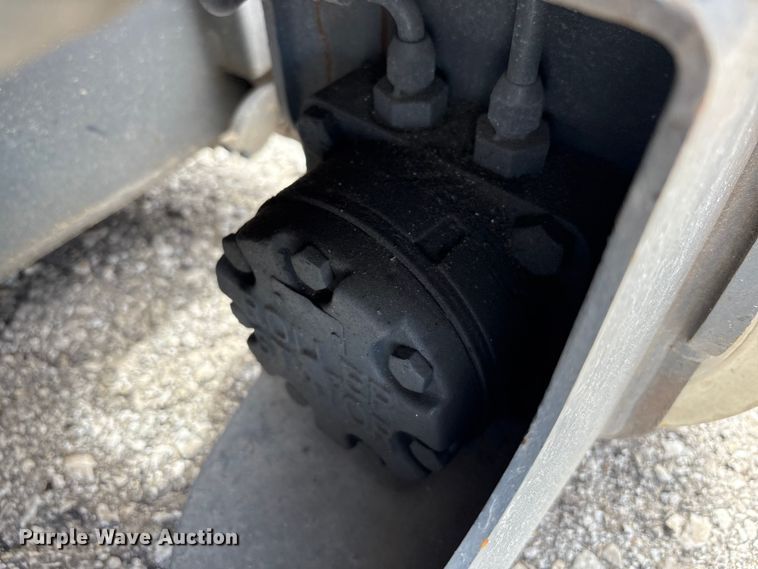 image for item EC4415 2016 Skyjack SJIII 3219 scissor lift