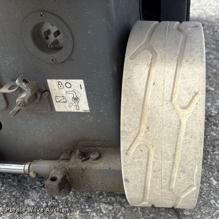 image for item EC4415 2016 Skyjack SJIII 3219 scissor lift