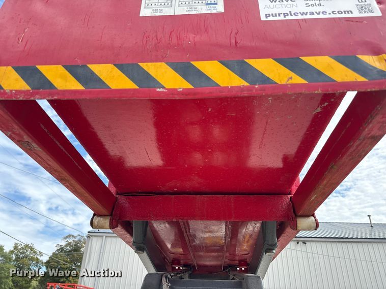 image for item EC4416 2016 Skyjack SJIII 3219 scissor lift