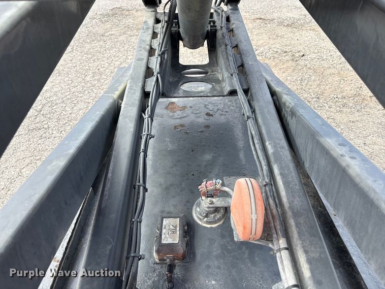 image for item EC4416 2016 Skyjack SJIII 3219 scissor lift