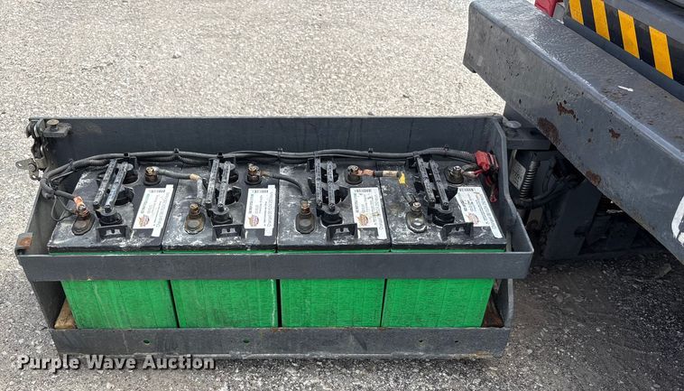 image for item EC4416 2016 Skyjack SJIII 3219 scissor lift