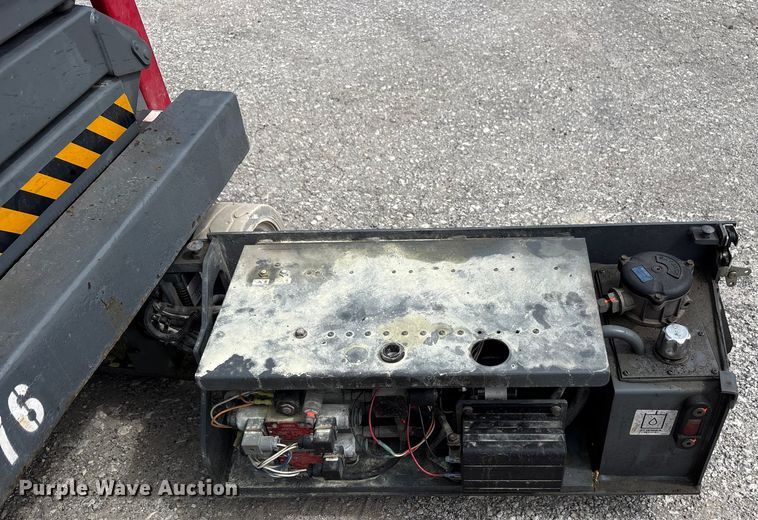 image for item EC4416 2016 Skyjack SJIII 3219 scissor lift