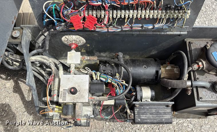 image for item EC4416 2016 Skyjack SJIII 3219 scissor lift