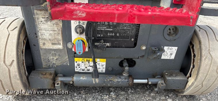 image for item EC4416 2016 Skyjack SJIII 3219 scissor lift