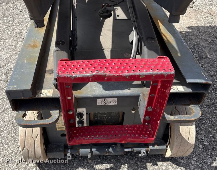 image for item EC4417 Skyjack SJIII 3219 scissor lift