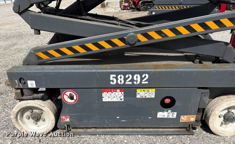 image for item EC4417 Skyjack SJIII 3219 scissor lift