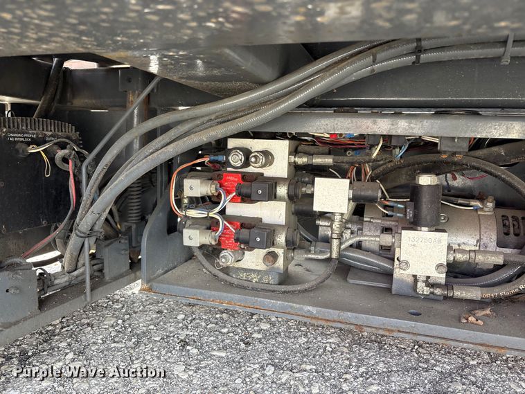 image for item EC4417 Skyjack SJIII 3219 scissor lift