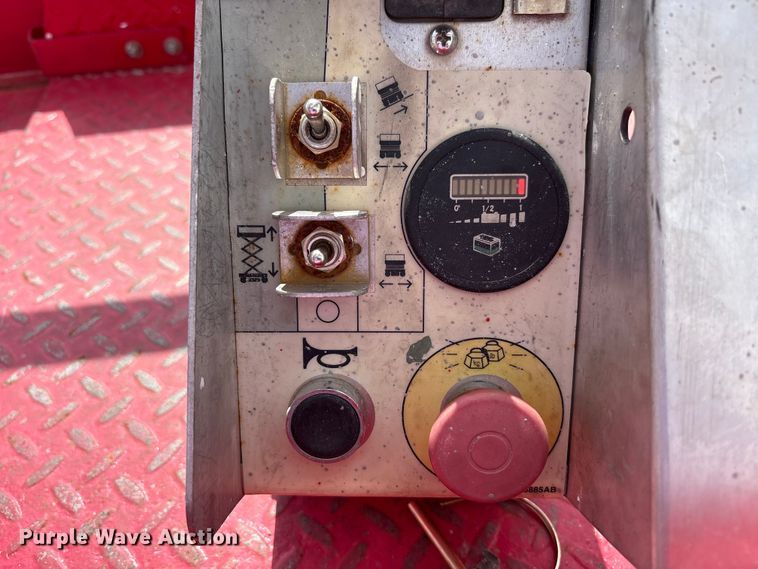 image for item EC4417 Skyjack SJIII 3219 scissor lift