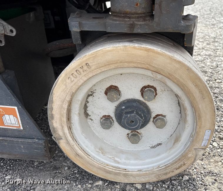 image for item EC4417 Skyjack SJIII 3219 scissor lift