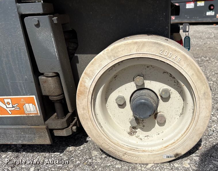 image for item EC4417 Skyjack SJIII 3219 scissor lift