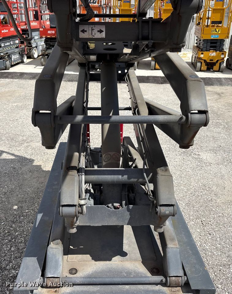 image for item EC4418 Skyjack SJIII 3219 scissor lift