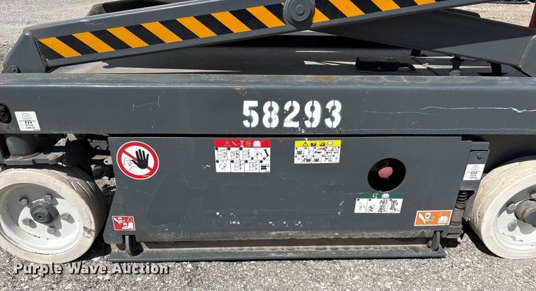 image for item EC4418 Skyjack SJIII 3219 scissor lift