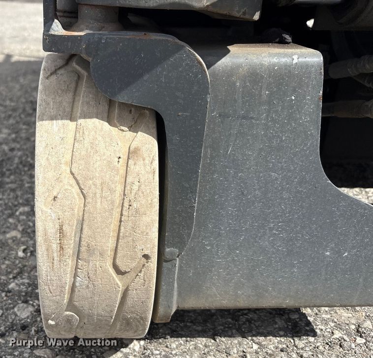 image for item EC4418 Skyjack SJIII 3219 scissor lift