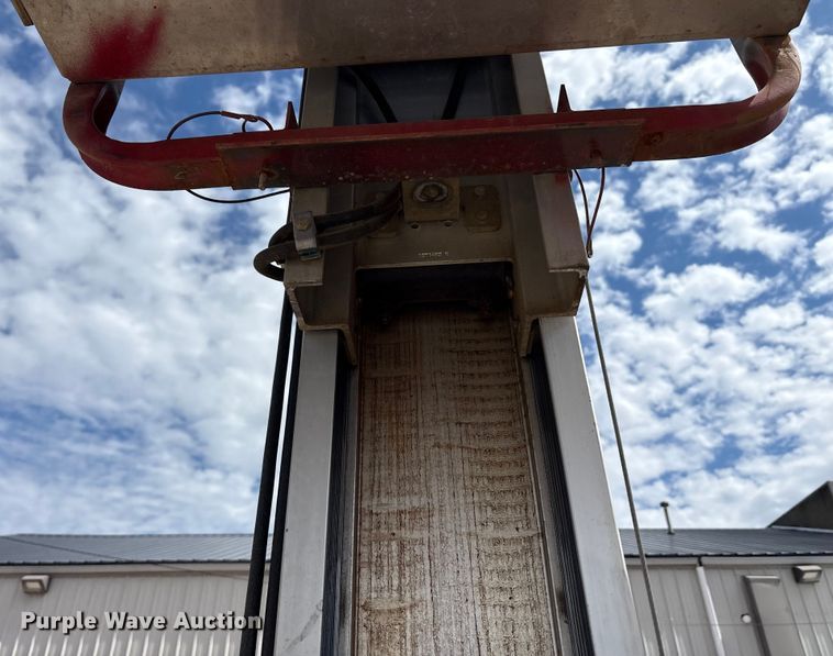 image for item EC4419 2012 JLG 20MVL vertical lift