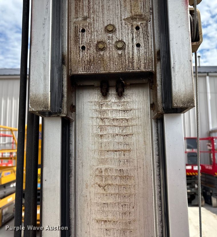 image for item EC4419 2012 JLG 20MVL vertical lift