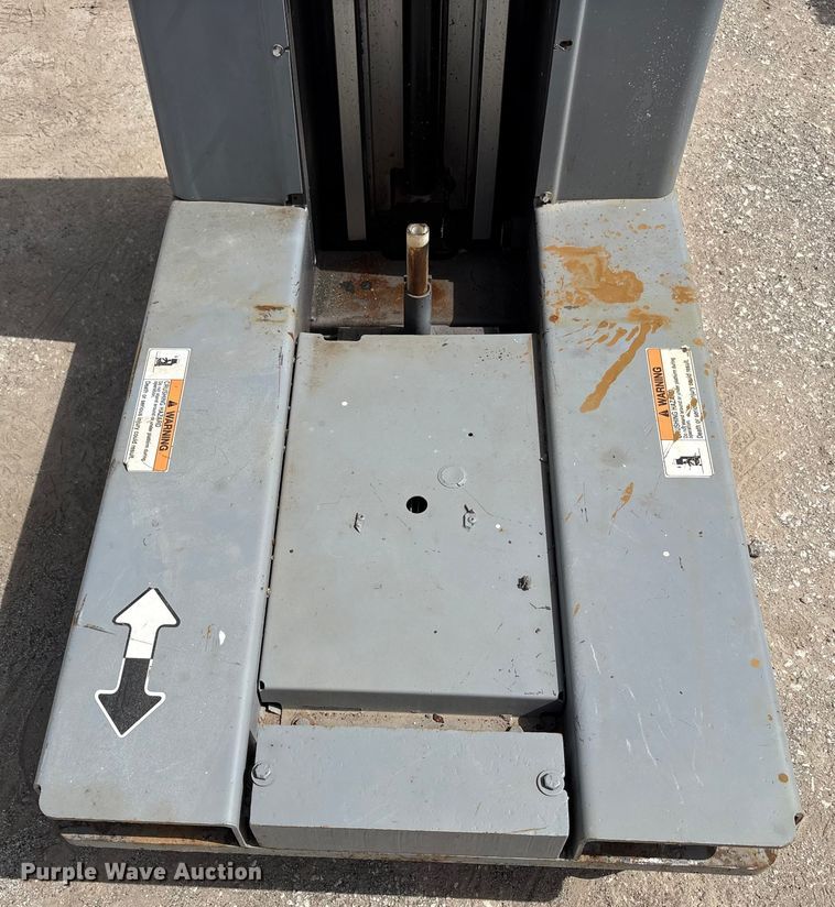 image for item EC4419 2012 JLG 20MVL vertical lift