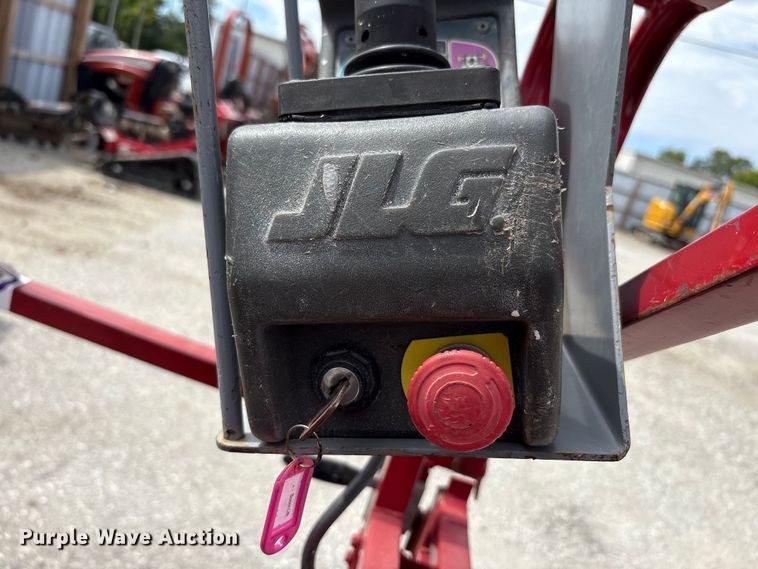 image for item EC4419 2012 JLG 20MVL vertical lift