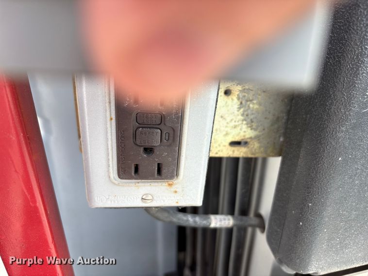 image for item EC4419 2012 JLG 20MVL vertical lift