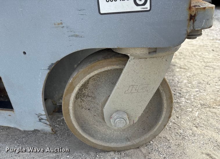 image for item EC4419 2012 JLG 20MVL vertical lift