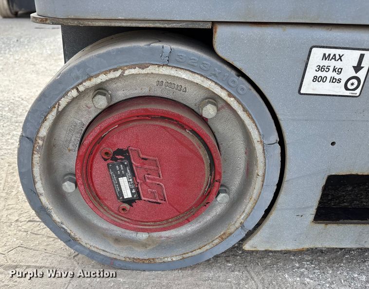 image for item EC4419 2012 JLG 20MVL vertical lift