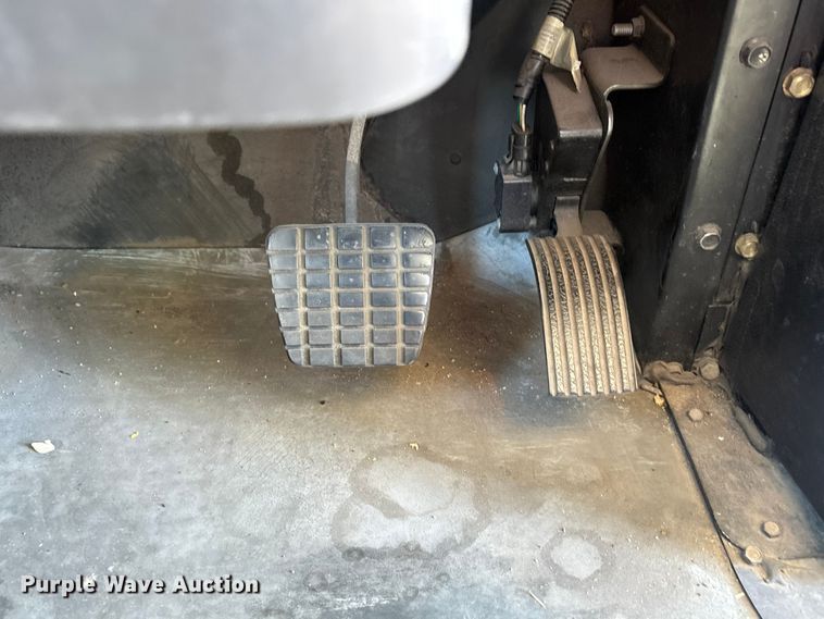 image for item EC7995 2008 Blue Bird Vision school bus