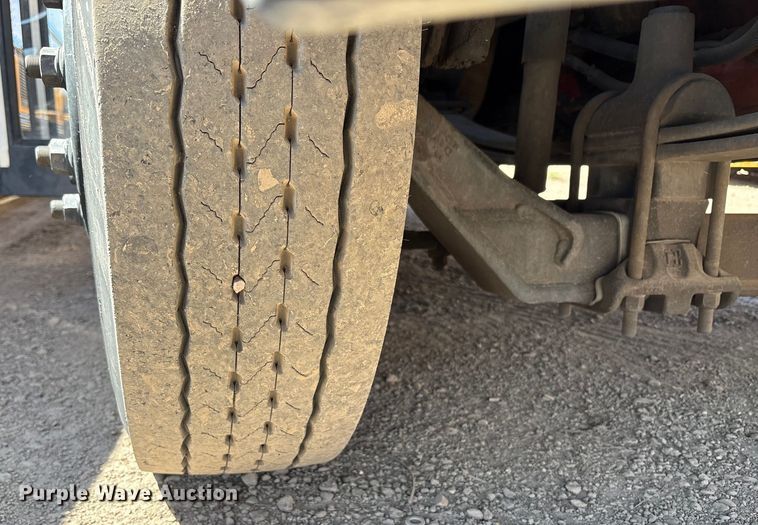 image for item EC7998 2008 Blue Bird Vision school bus