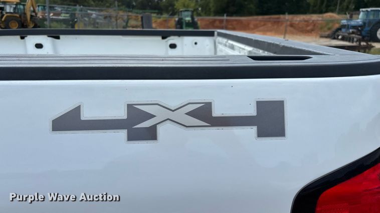 image for item ED2209 2015 GMC Sierra 2500HD pickup truck