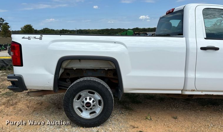 image for item ED2209 2015 GMC Sierra 2500HD pickup truck