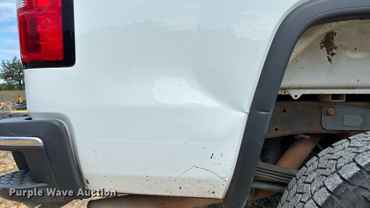 image for item ED2209 2015 GMC Sierra 2500HD pickup truck