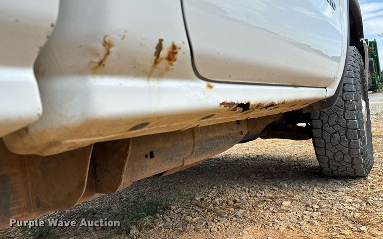 image for item ED2209 2015 GMC Sierra 2500HD pickup truck