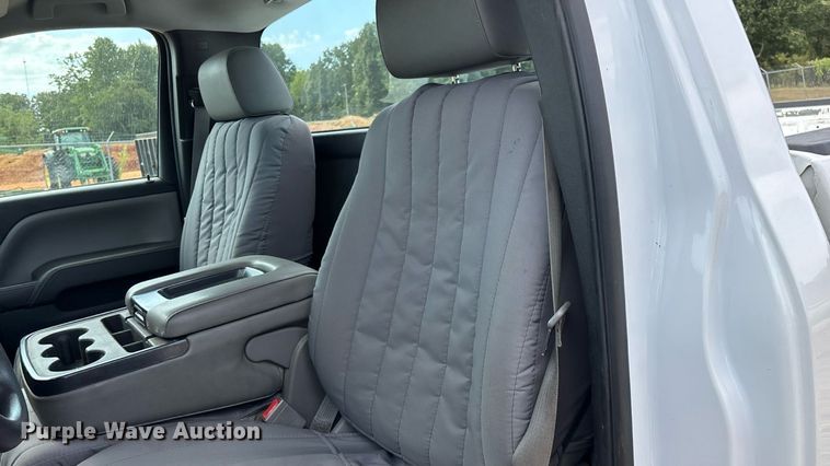 image for item ED2209 2015 GMC Sierra 2500HD pickup truck