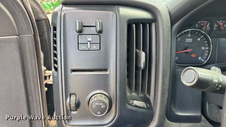 image for item ED2209 2015 GMC Sierra 2500HD pickup truck