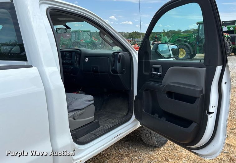 image for item ED2209 2015 GMC Sierra 2500HD pickup truck