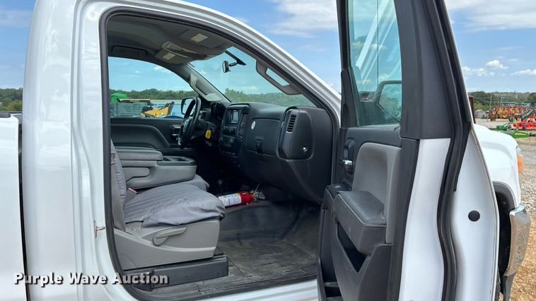 image for item ED2209 2015 GMC Sierra 2500HD pickup truck