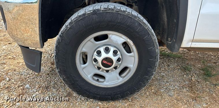 image for item ED2209 2015 GMC Sierra 2500HD pickup truck