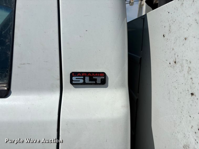 image for item ED2213 2002 Dodge Ram 3500 utility bed pickup truck