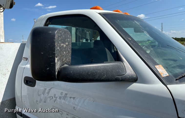 image for item ED2213 2002 Dodge Ram 3500 utility bed pickup truck