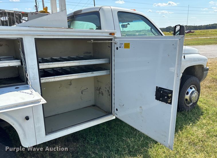 image for item ED2213 2002 Dodge Ram 3500 utility bed pickup truck