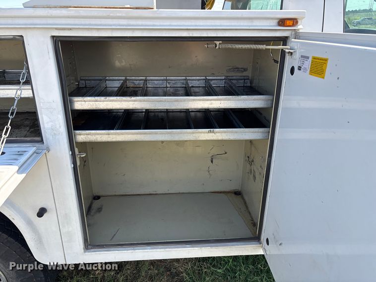 image for item ED2213 2002 Dodge Ram 3500 utility bed pickup truck